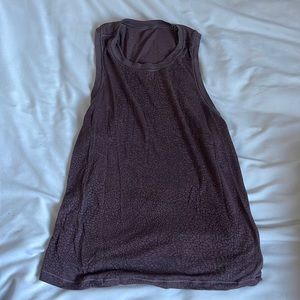 Lululemon size 4 workout top